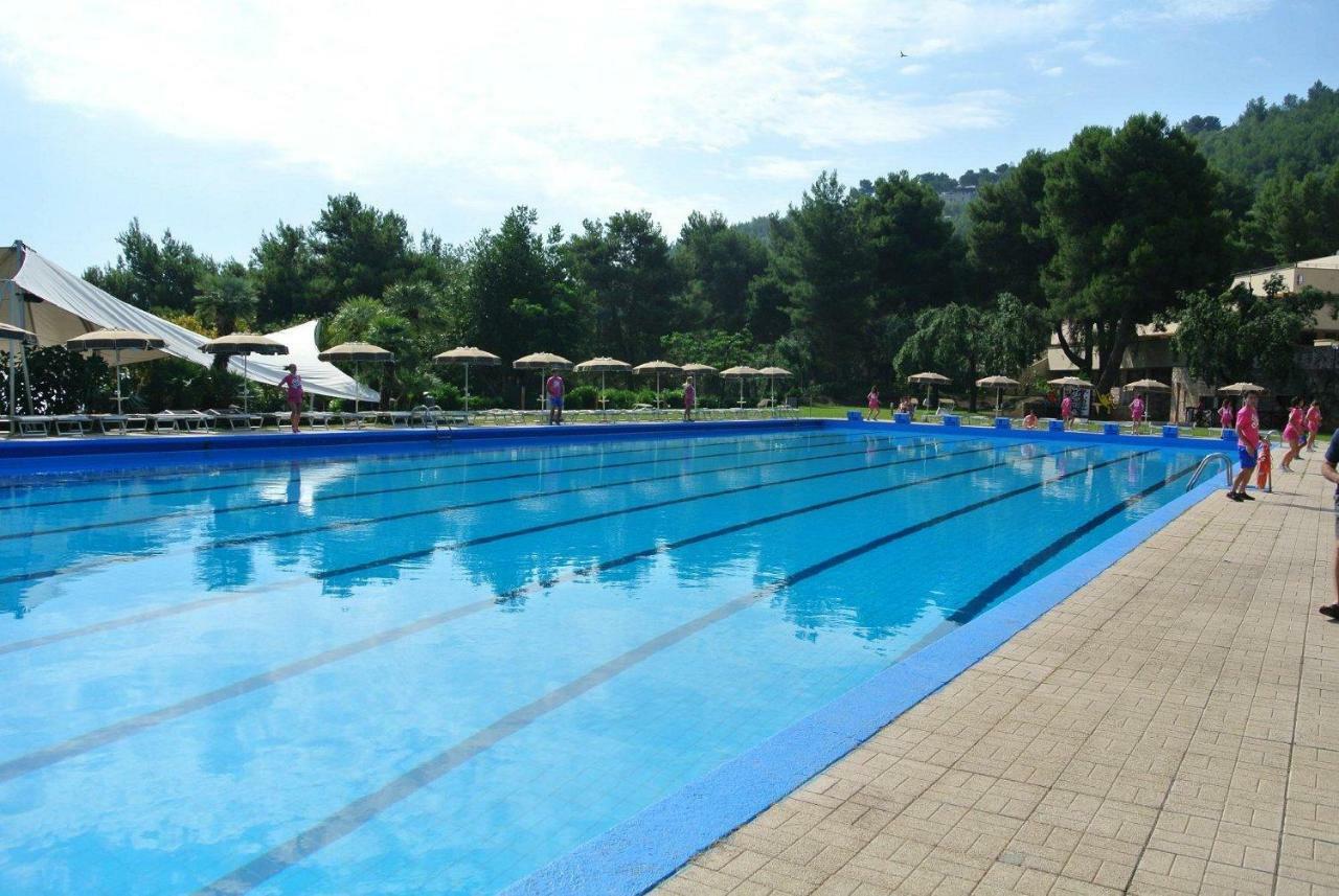 Villetta Roberto Le Macine Di Charme - Pugnochiuso Resort Vieste Exteriör bild